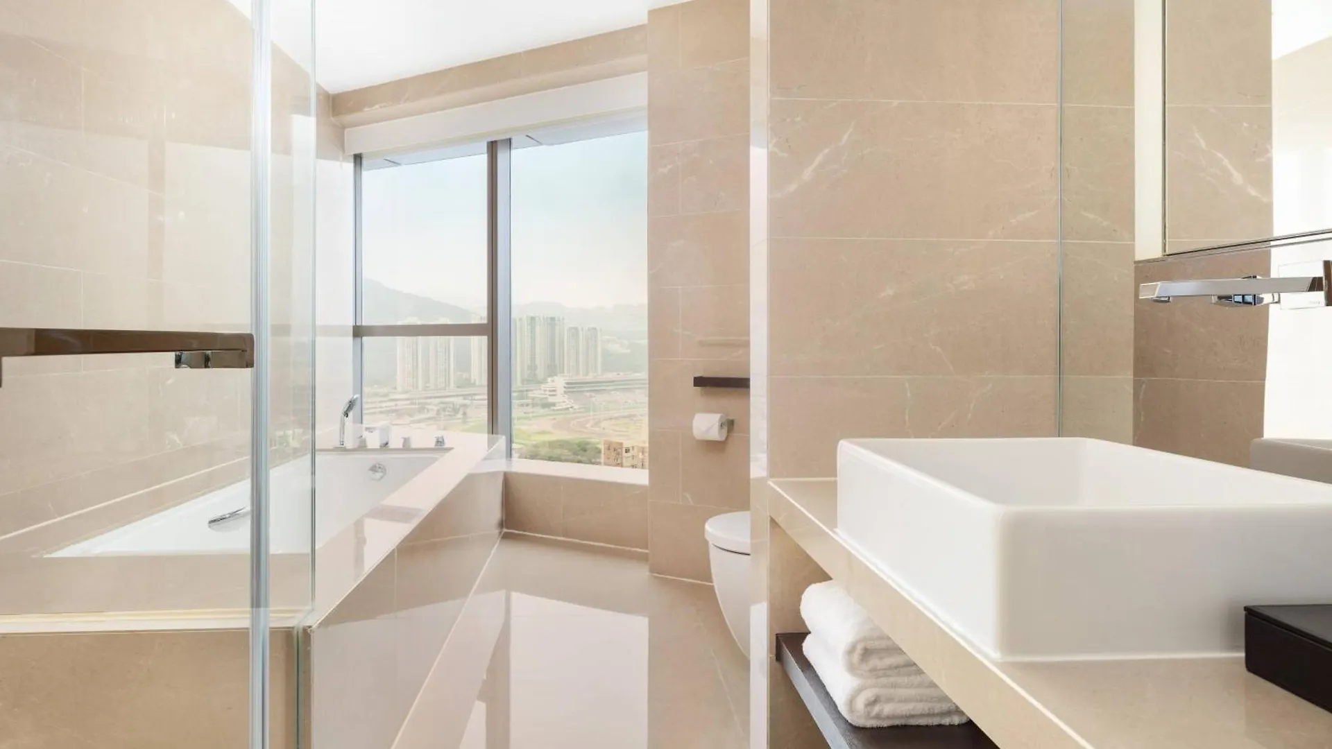 Отель Courtyard By Marriott Hong Kong Sha Tin