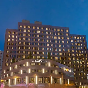 4* Отель Silka Tsuen Wan,